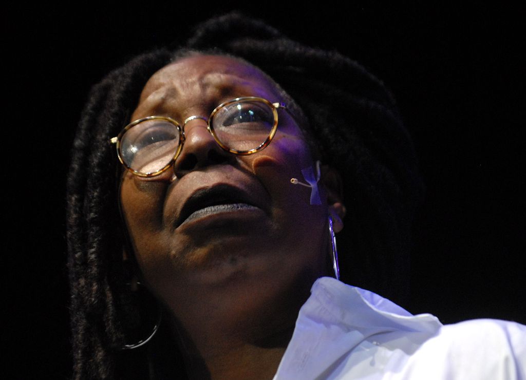 Whoopie Goldberg Peforms