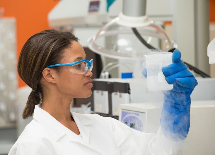 black-female-scientist-wins-million-dollar-research-grant-93-1-wzak