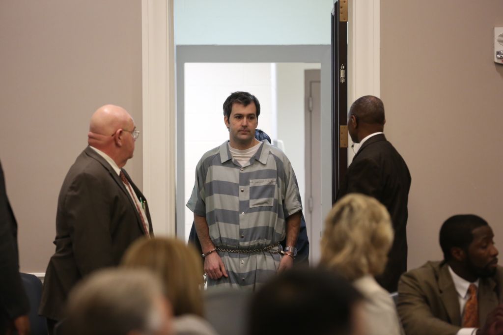 Hearing Held For Charleston Police Officer Who Shot And Killed Walter Scott