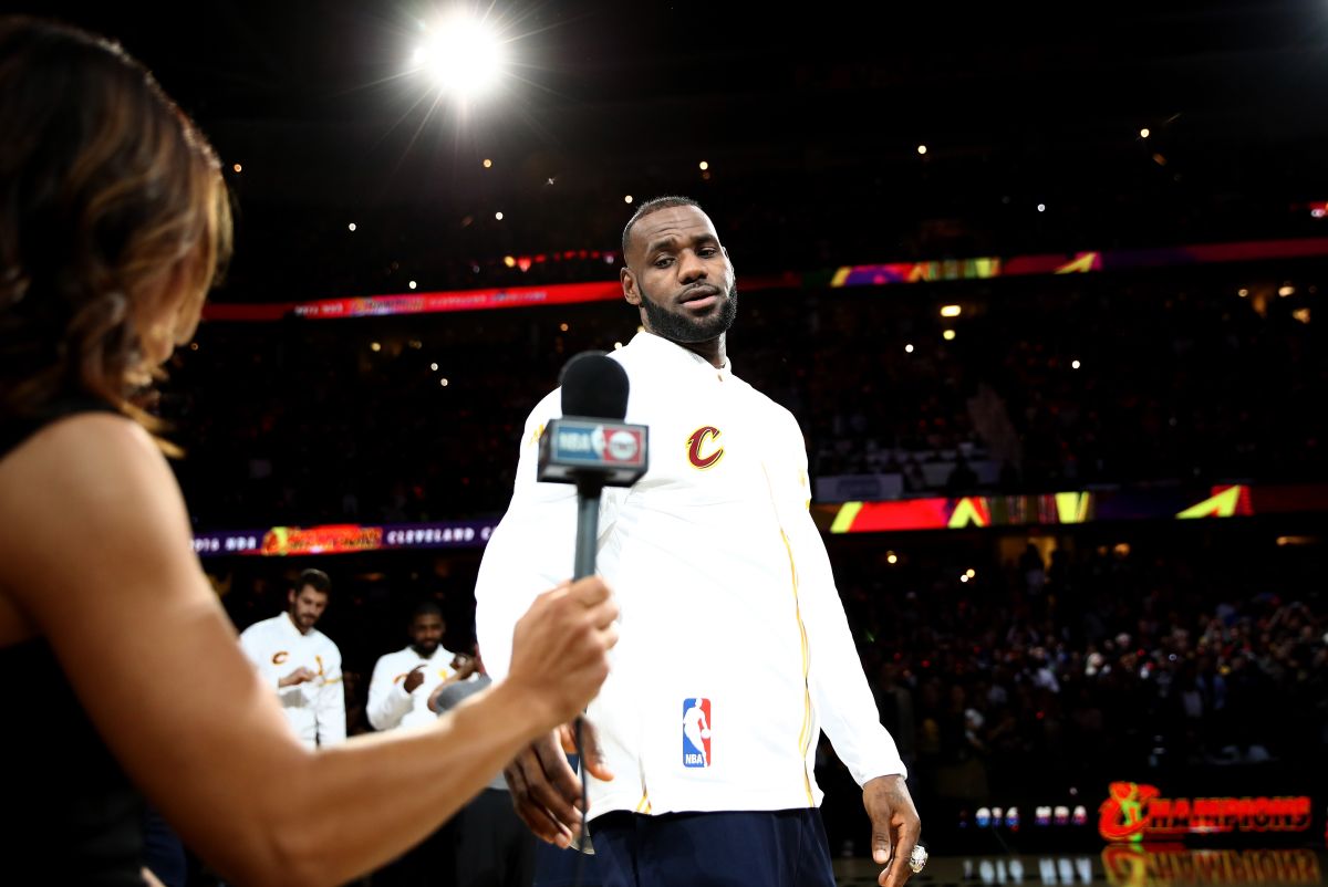 New York Knicks v Cleveland Cavaliers