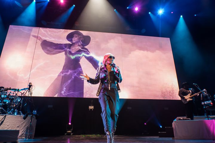 Maxwell And Mary J Blige Performs At Genting Arena - Birmingham