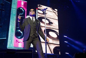Maxwell & Mary J. Blige Performs King & Queen of Hearts Tour
