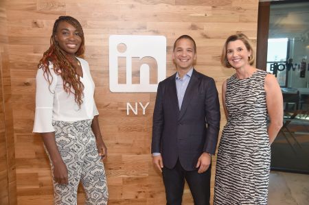 Venus And Sallie Krawcheck With LinkedIn Executive Editor Dan Roth
