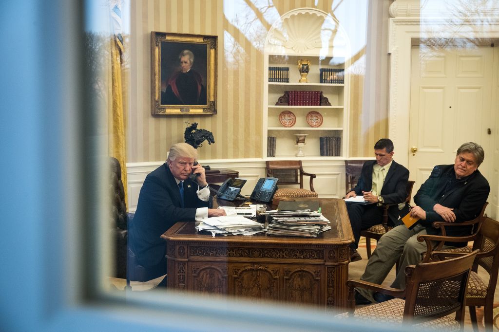 Donald Trump Speaks With Australian PM Turnbull From The White House