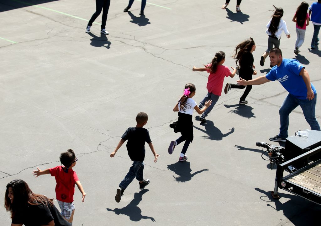 Murder Suicide Shooting At Elementary School In San Bernardino Kills Three And Injures Others