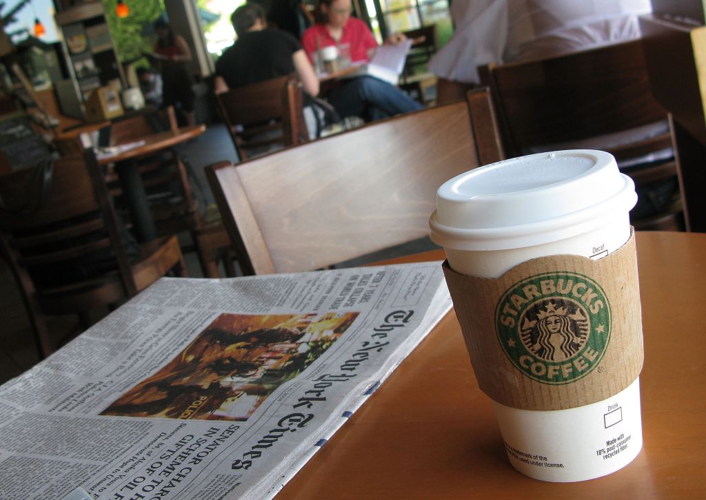 Starbucks Posts First Quarterly Loss Since 1992