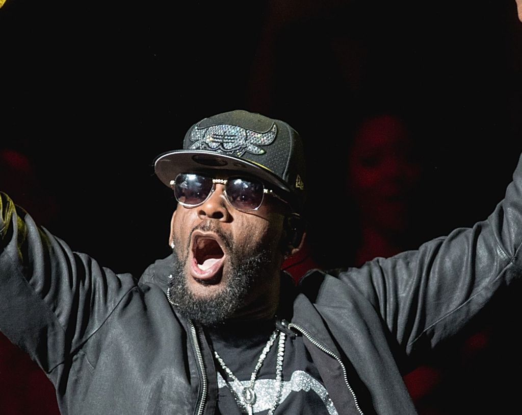 R. Kelly Performs At Bass Concert Hall