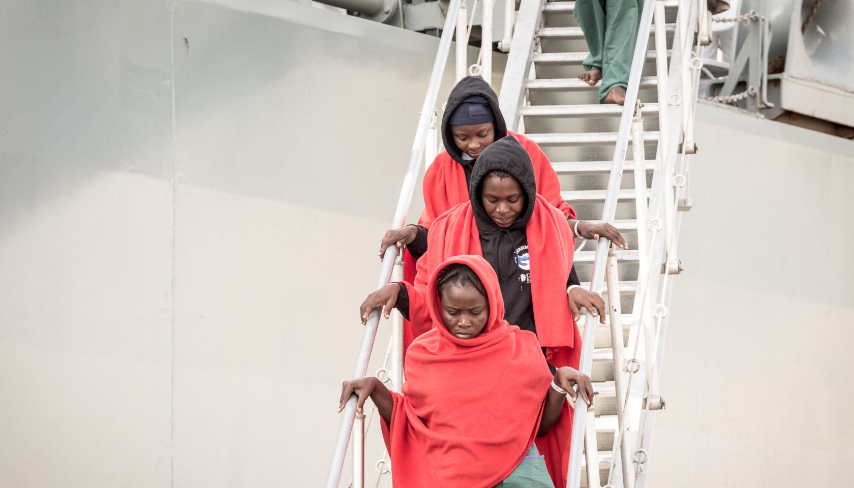 375 refugees landed in Salerno, aboard the Spanish ship '...