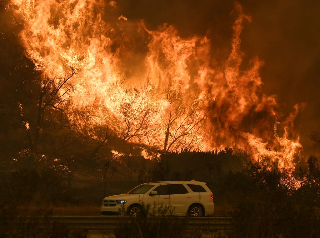 US-WEATHER-FIRES-CALIFORNIA