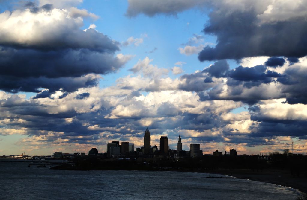 Cumulus clouds ove rthe Cleveland city skyline