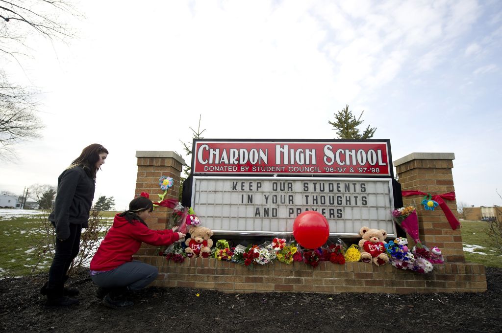 Chardon Ohio Mourns Deadly School Shooting