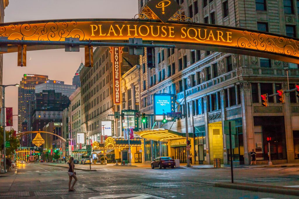 USA, Ohio, Cleveland, Playhouse Square Theater District at night