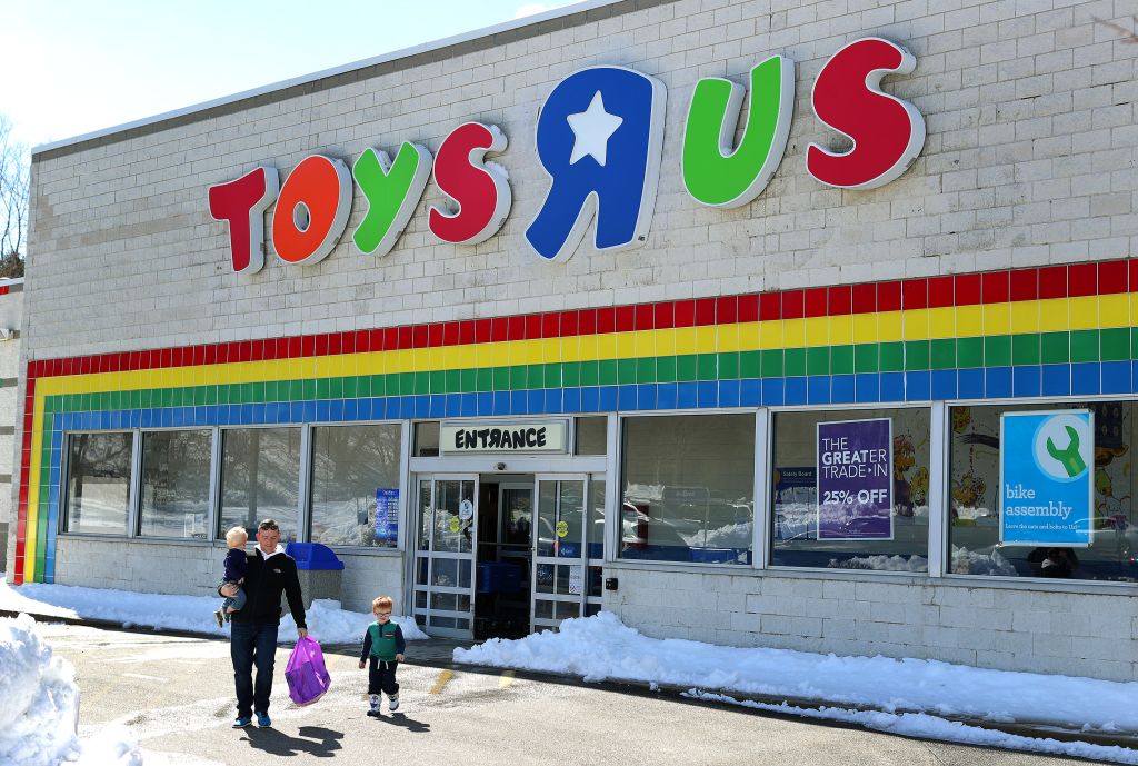 Toys R Us Filing For Bankruptcy