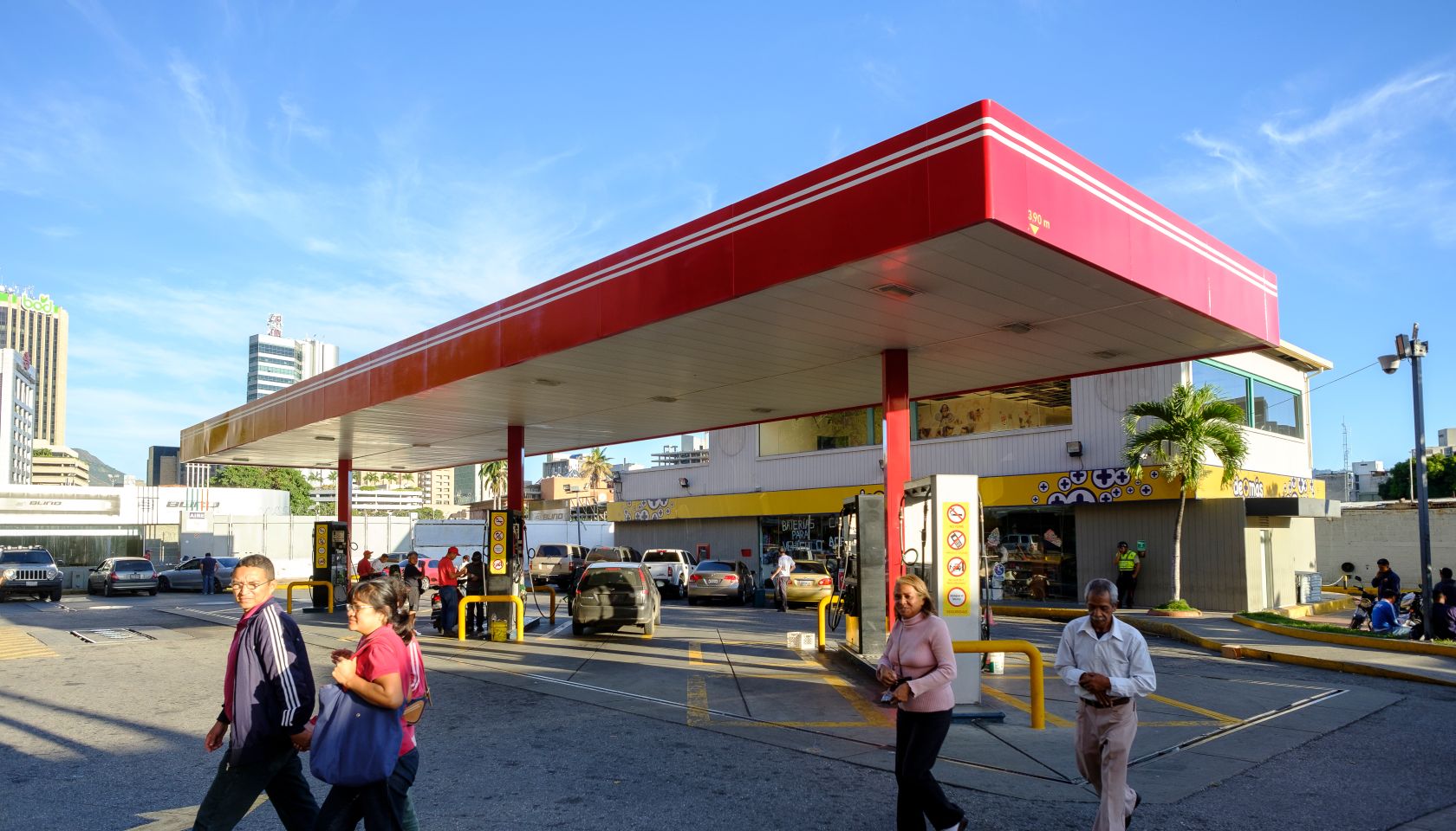 Filling station in Caracas