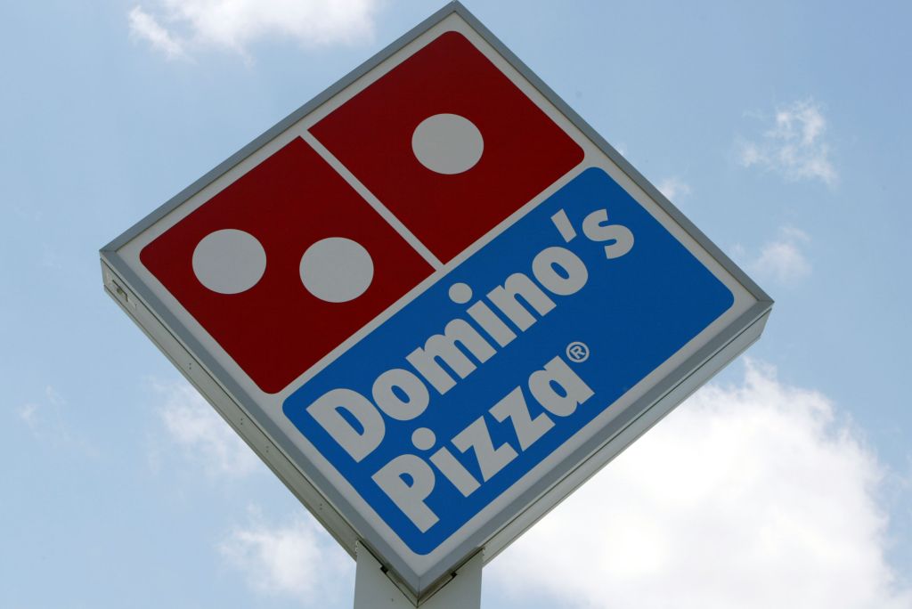 Dominos Pizza Files To Go Public