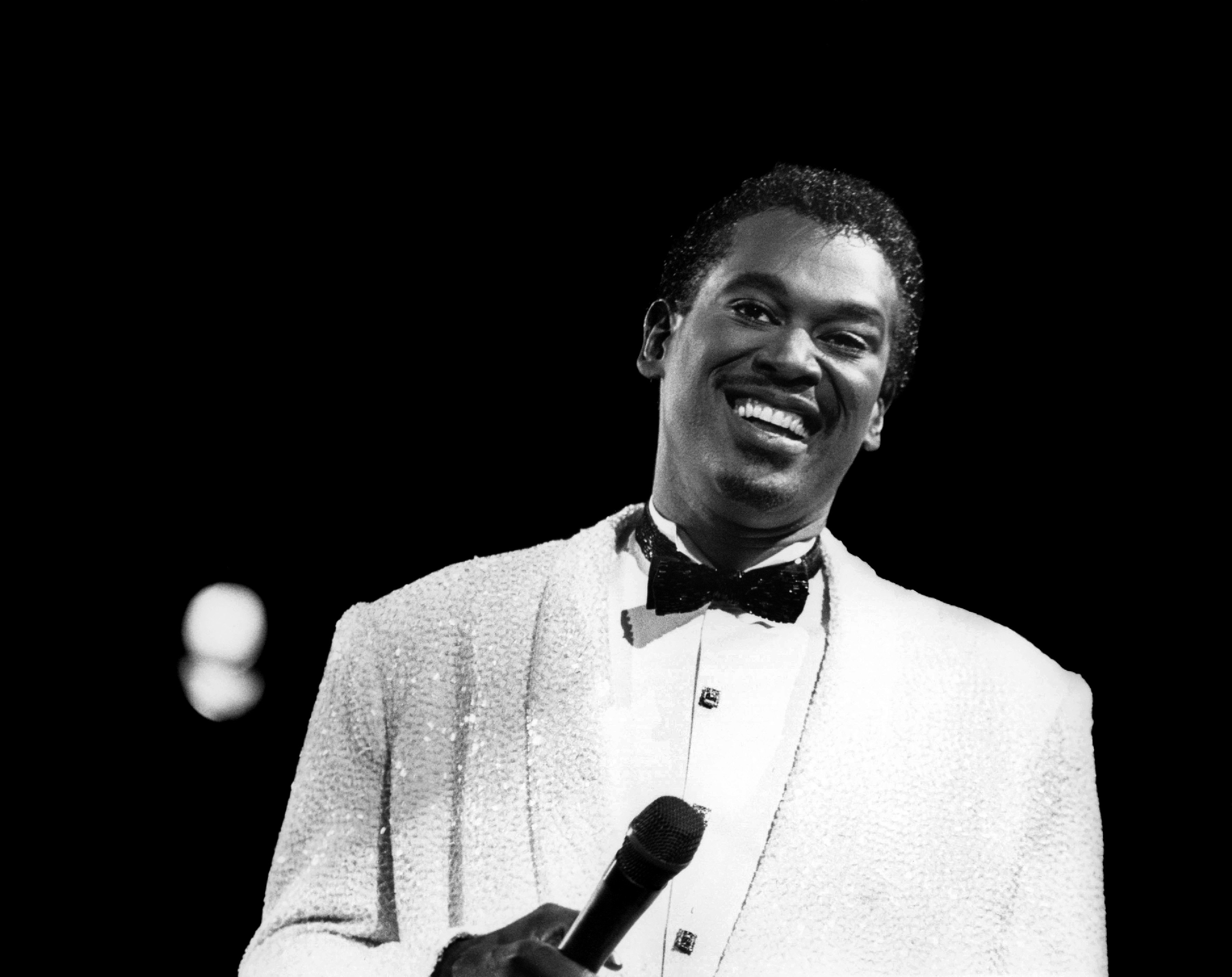Superb Luther Vandross 10”x8” Black & White Photograph 