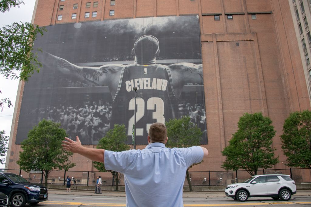 LeBron James Banner Removed From Outside Cleveland Cavaliers' Arena