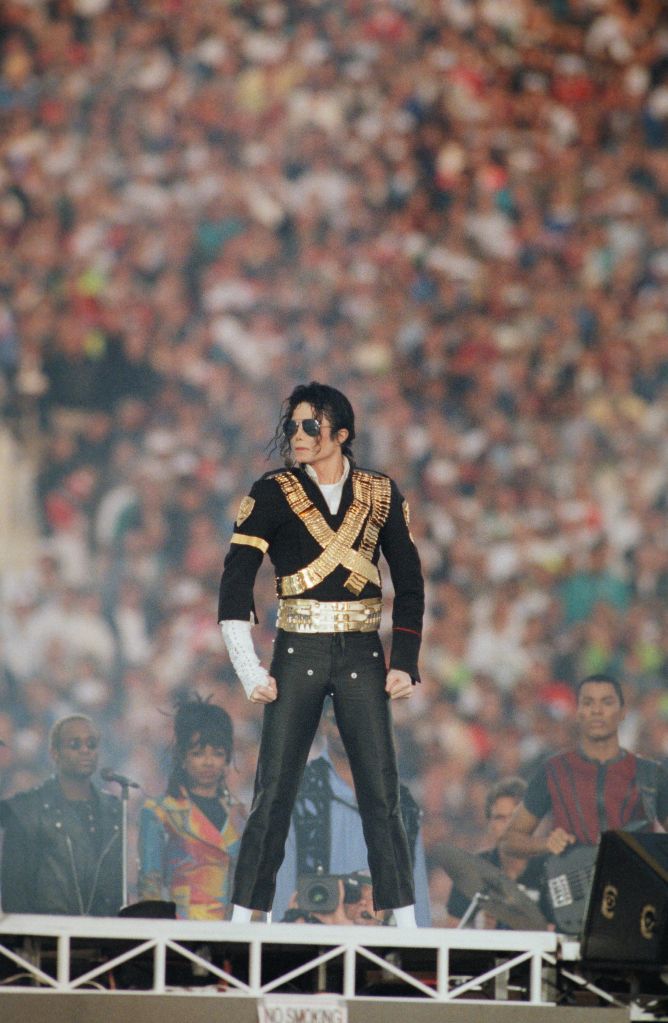 Michael Jackson Performs at Superbowl XXVII