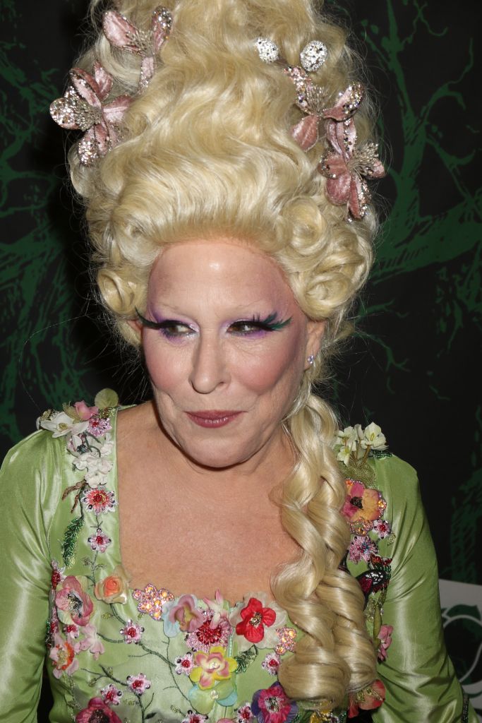 Bette Midler's 2017 Hulaween event