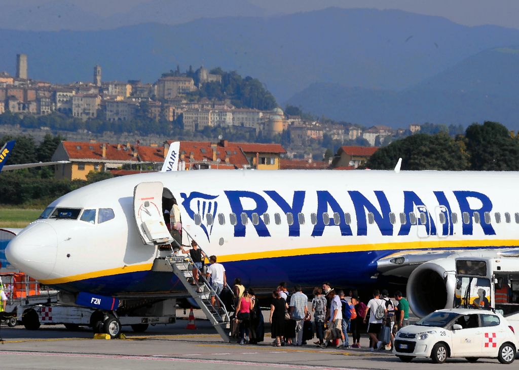 Ryanair flights cancelled at Orio al Serio Airport