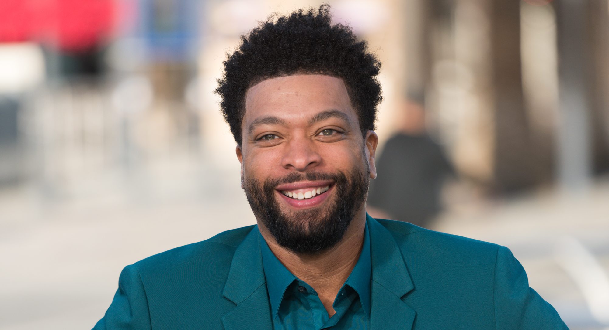 Milo Ventimiglia, Deray Davis And Kelly Marie Tran Visit 'Extra'