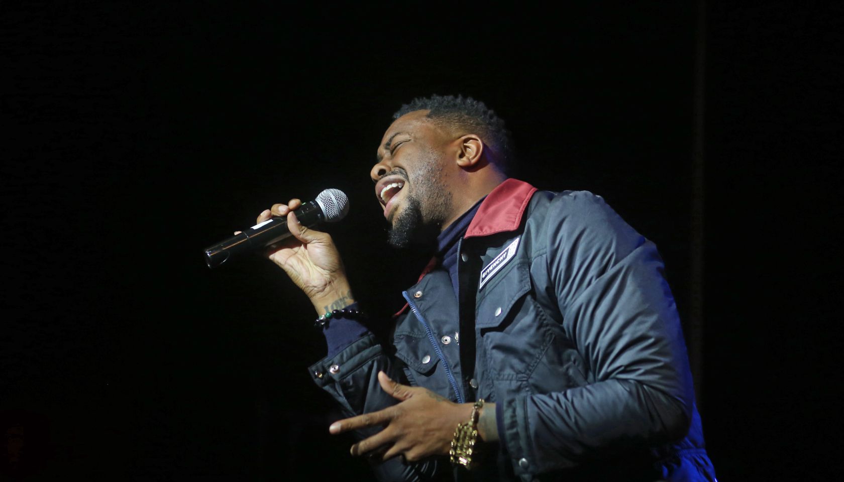 2nd Annual Raheem Devaughn Holiday Charity Concert