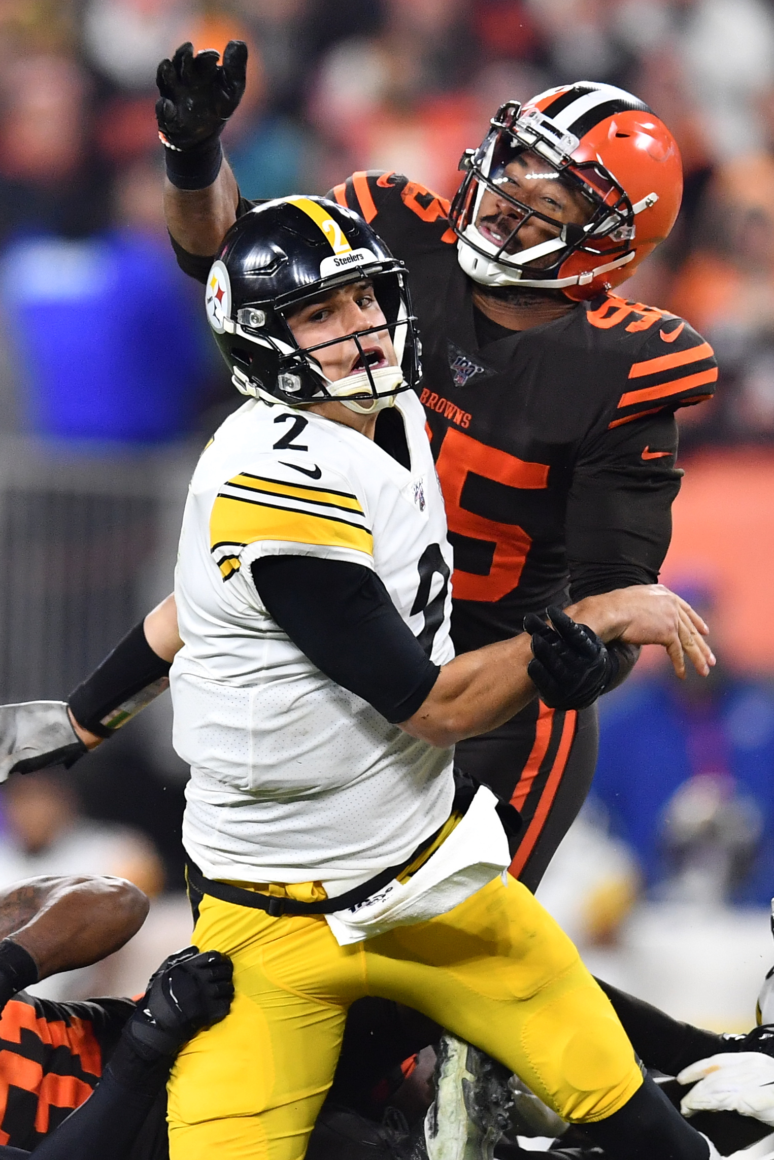 Pittsburgh Steelers v Cleveland Browns