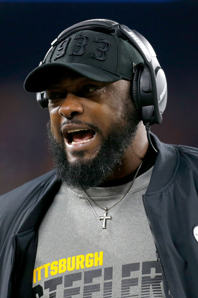 Pittsburgh Steelers v Cleveland Browns