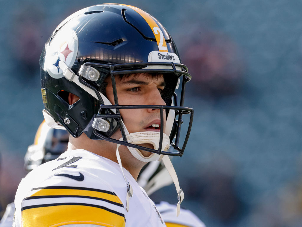 Fans Got to “Whack” a Rudolph Piñata at Muni Lot Before Game | WERE-AM 1490