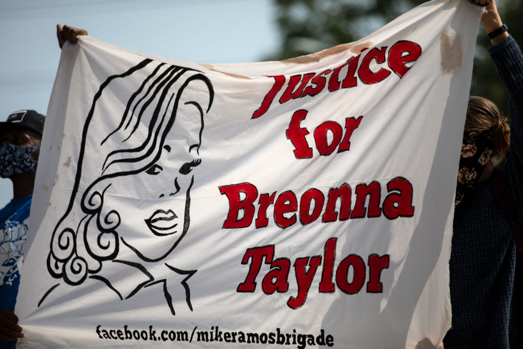 "STAND 4 Breonna Taylor" March Held In Austin, Texas