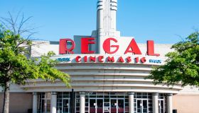 Front entrance to Regal Cinemas 16