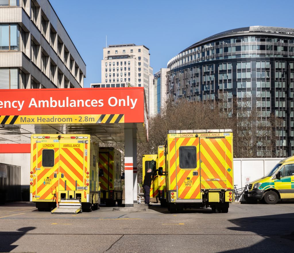 Ambulances at St Thomas&apos; Hospital