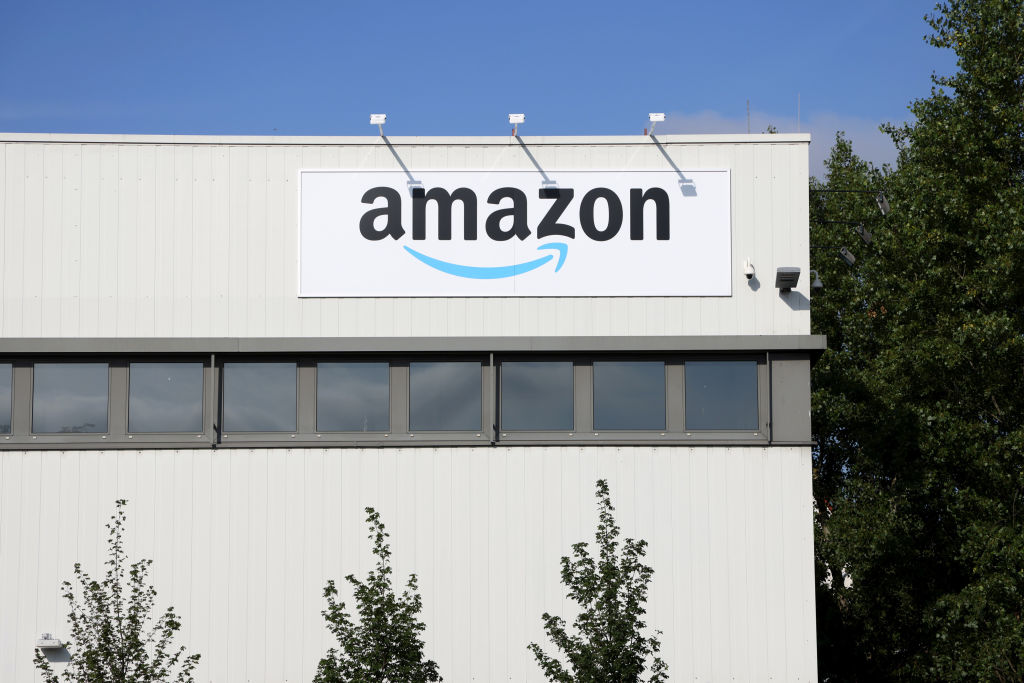 SPD Chancellor Candidate Olaf Scholz Joins Verdi Labour Union Amazon Protest