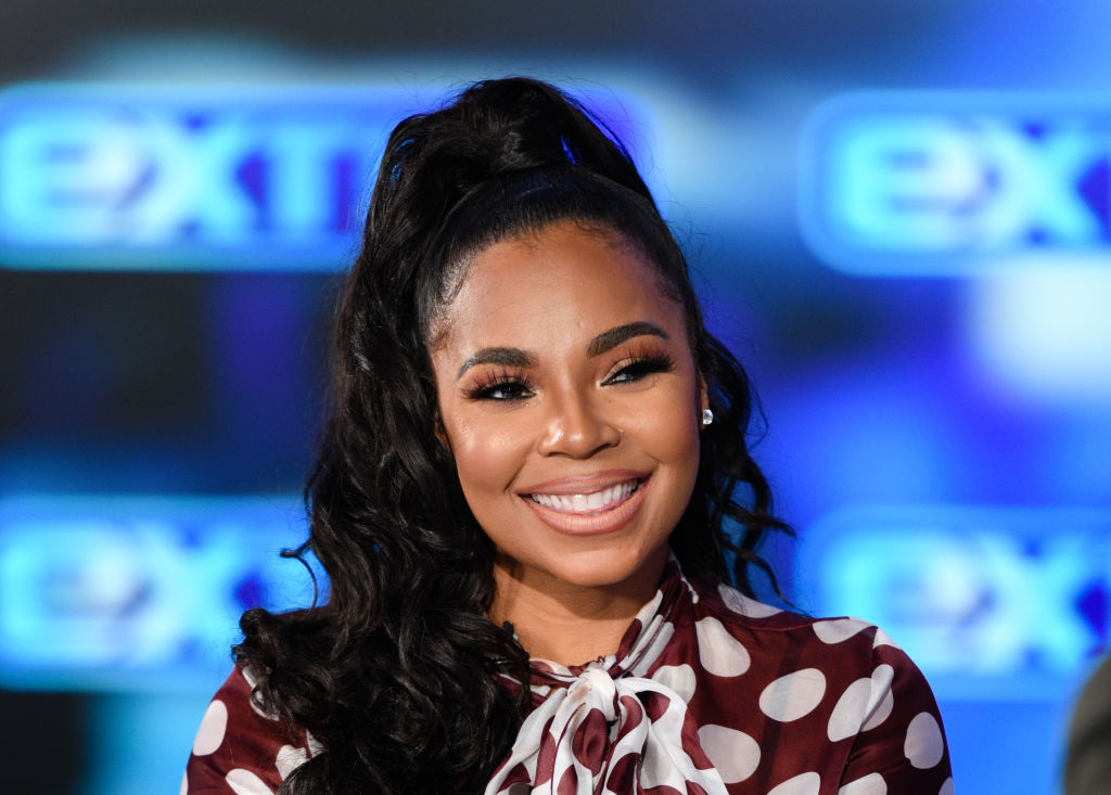 Ashanti Visits "Extra"
