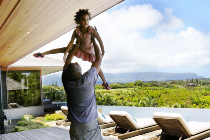 Beyonce, Jay-Z & Blue Ivy Carter In Hawaii
