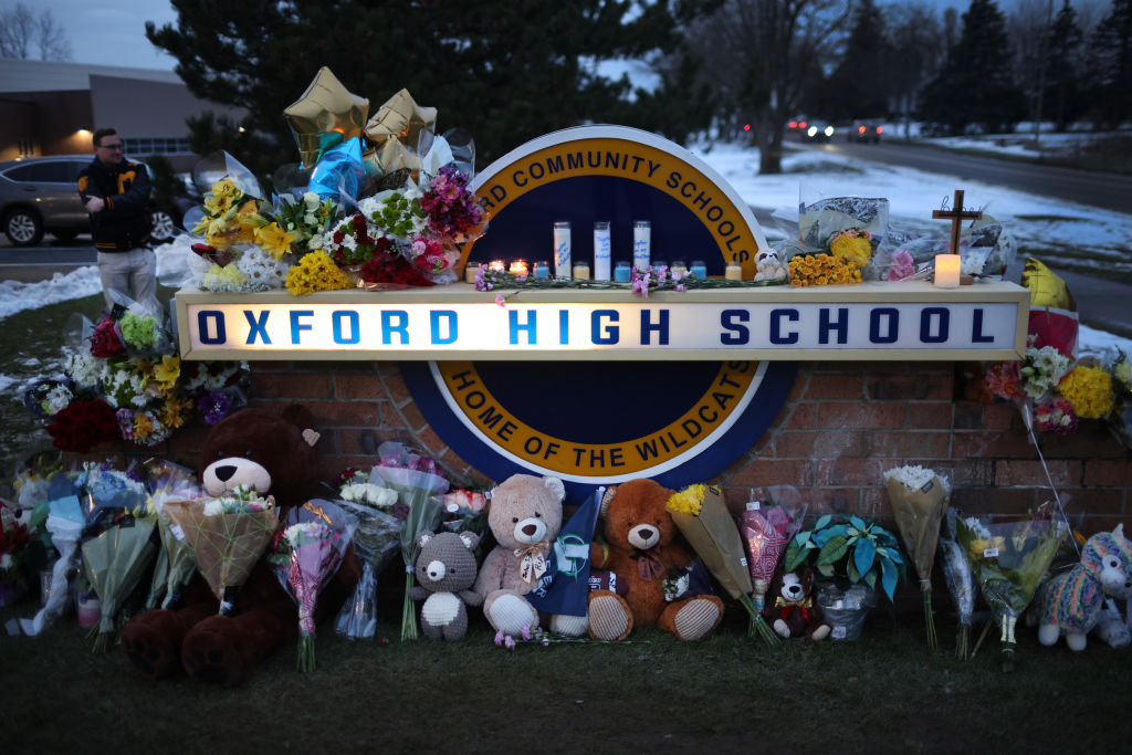 Shooting At Oxford High School In Michigan Leaves 4 Students Dead