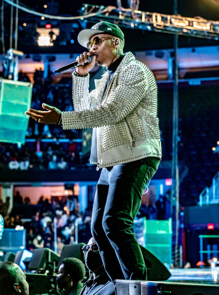 Ronnie Devoe of New Edition Doing it Right for the Ladies