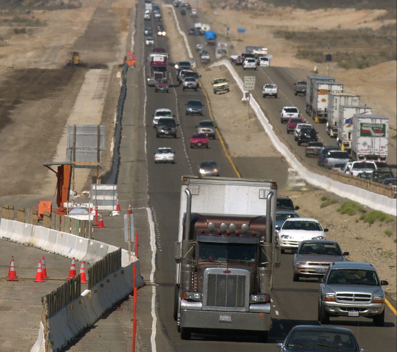 BarstowMay 9, 2003 A view of I15 from Hodge Road overpass looking North in Barstow. Traffic acci