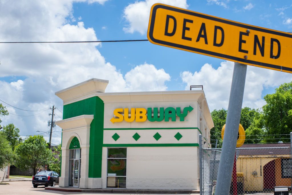 Fast Food Chain Subway Closed Over 1000 U.S. Stores In 2021