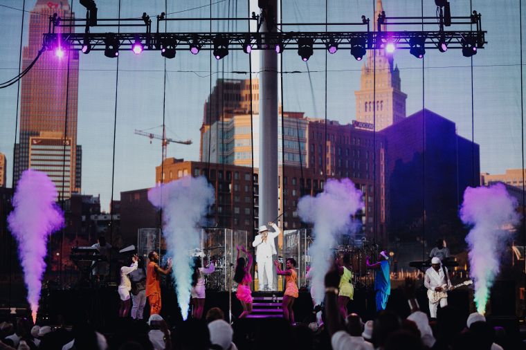 Frankie Beverly and Isley Brothers concert