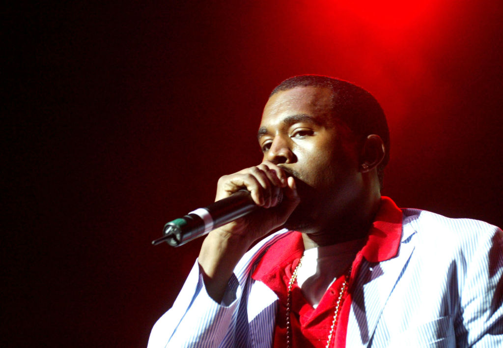 (6/13/04 Mansfield, MA) Kanye West performs at summerjam (A09G0010.JPG - Staff Photo by Jon Hill. Saved in Monday )