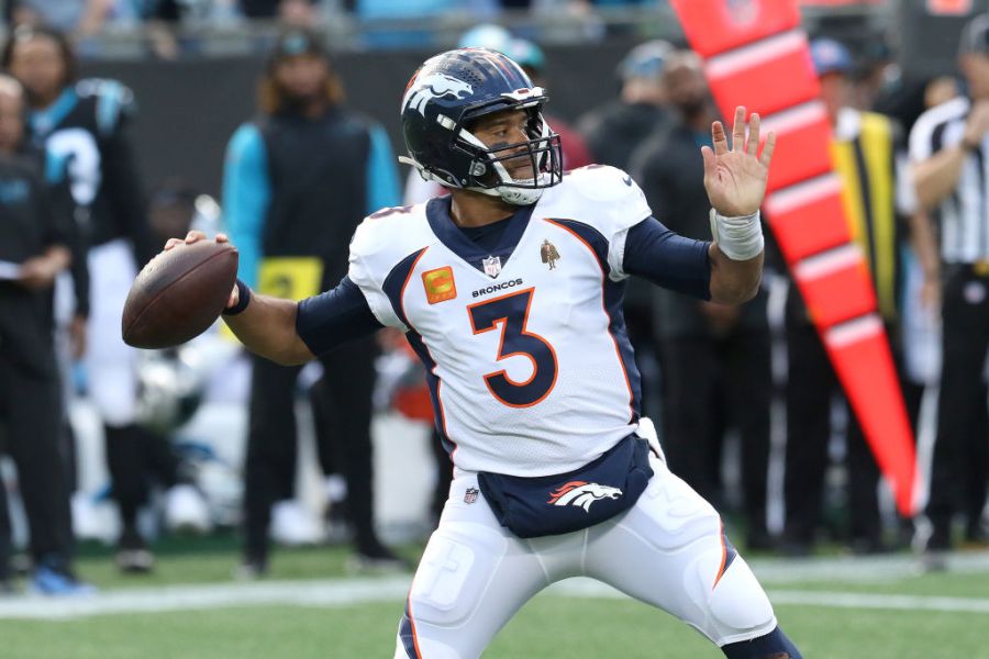 NFL: NOV 27 Broncos at Panthers